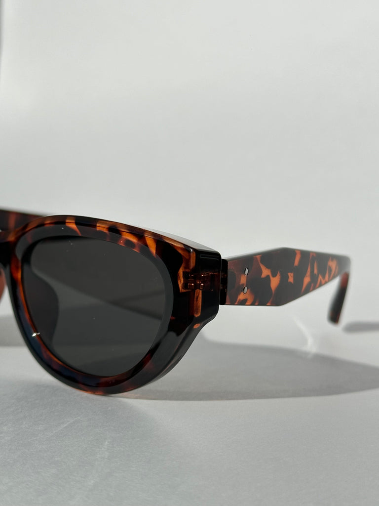 Oval frame sunglasses - White Store Armenia