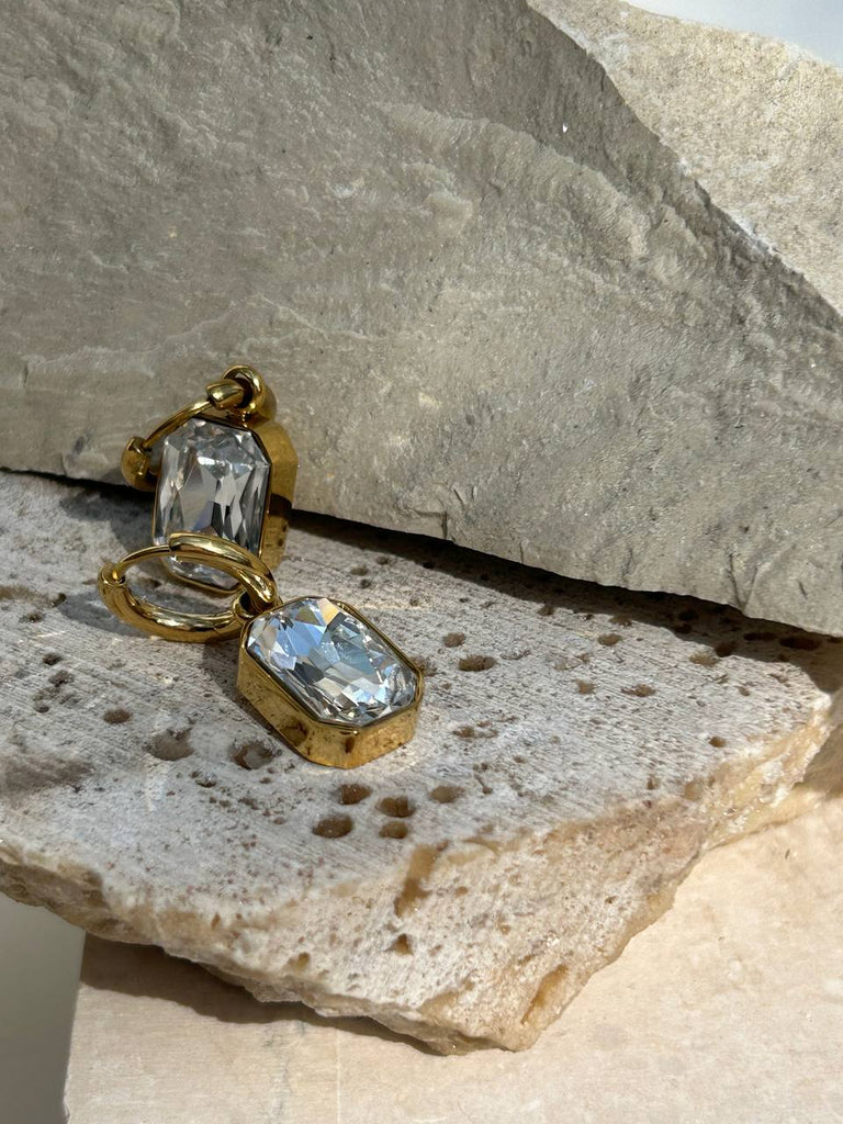 Stone big cube earrings - White Store Armenia