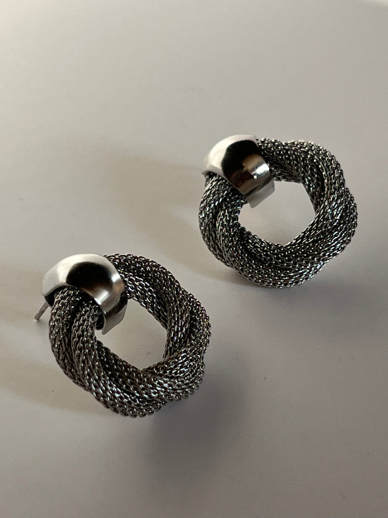 Wavy relief earrings - White Store Armenia