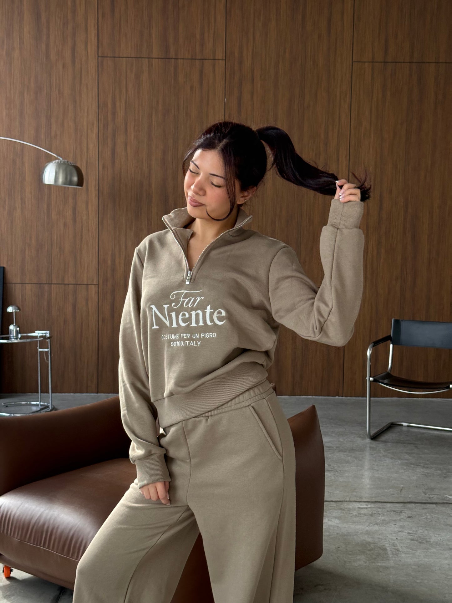 Far Niente Half-Zip Sweatshirt – Mocha Beige