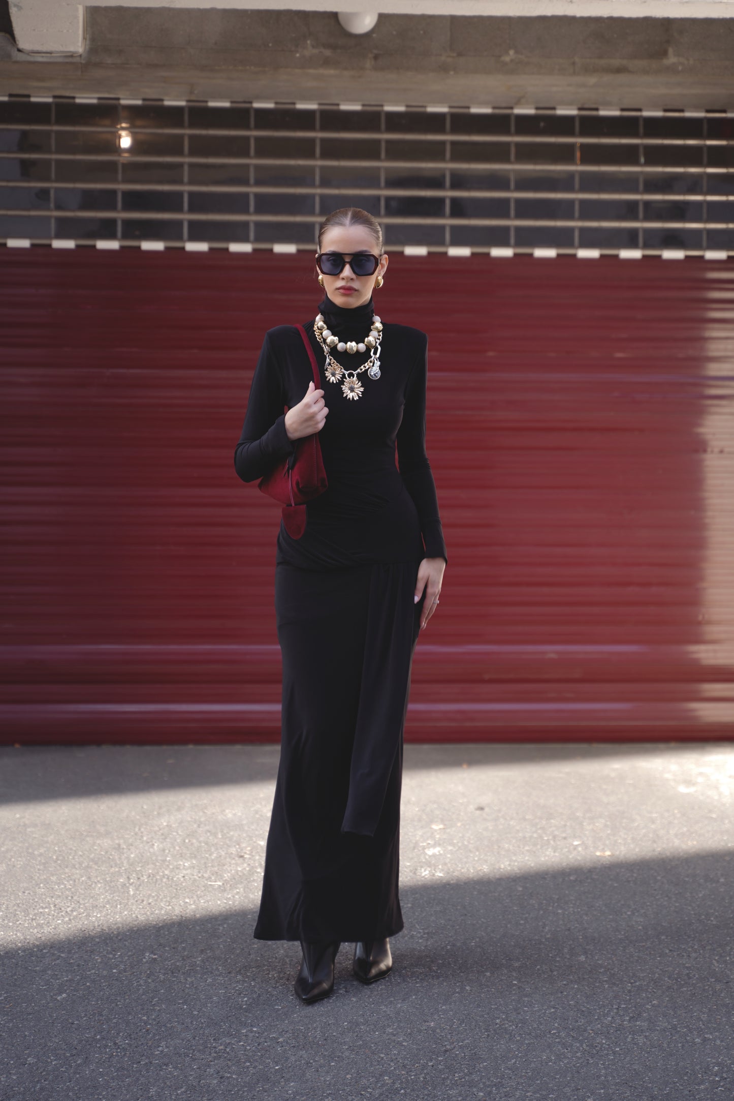 Long-Sleeve Sculpted Maxi Dress — black