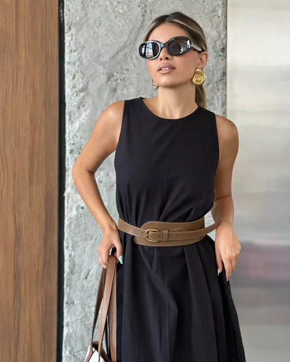 The Maxi Simple Dress