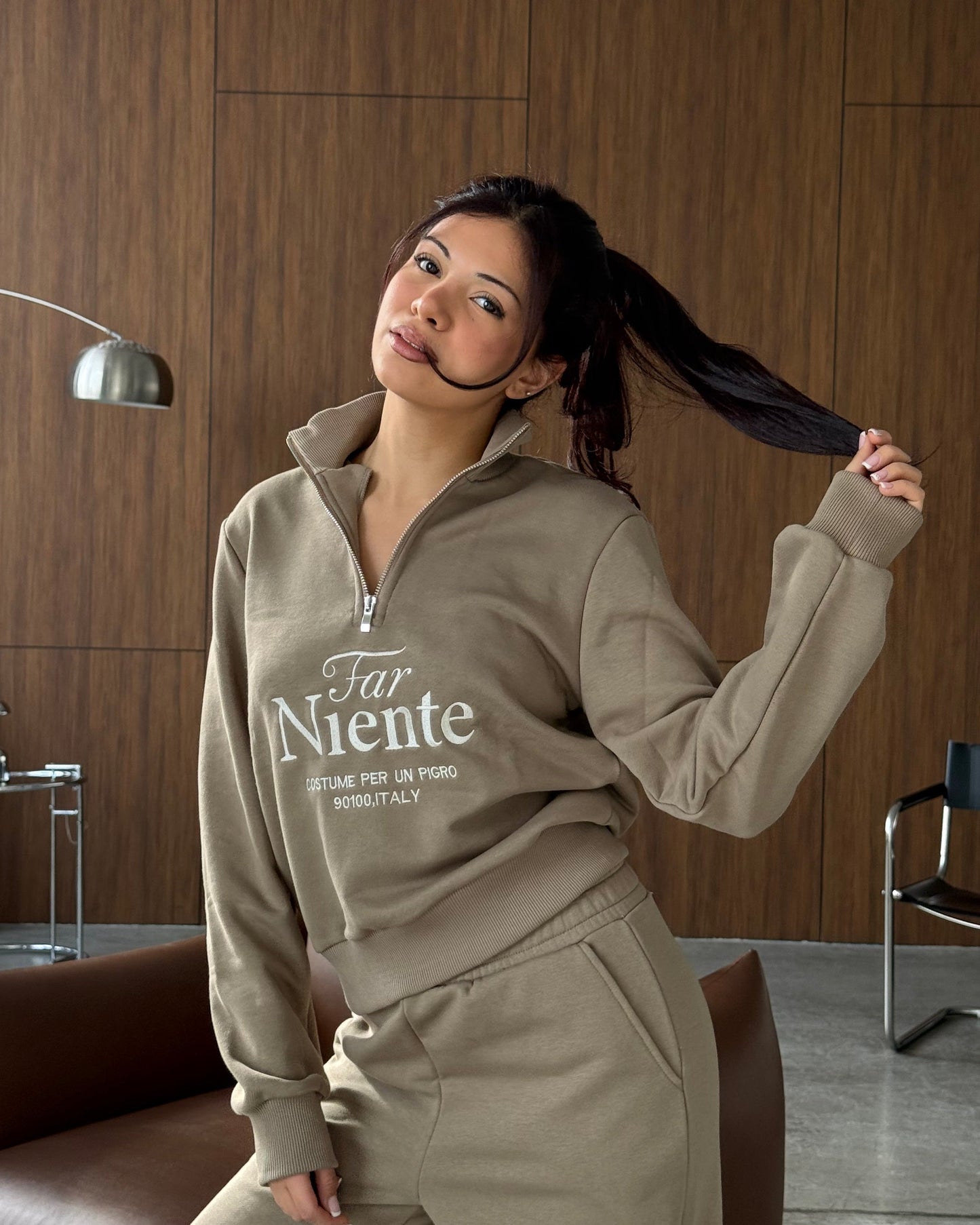 Far Niente Half-Zip Sweatshirt – Mocha Beige