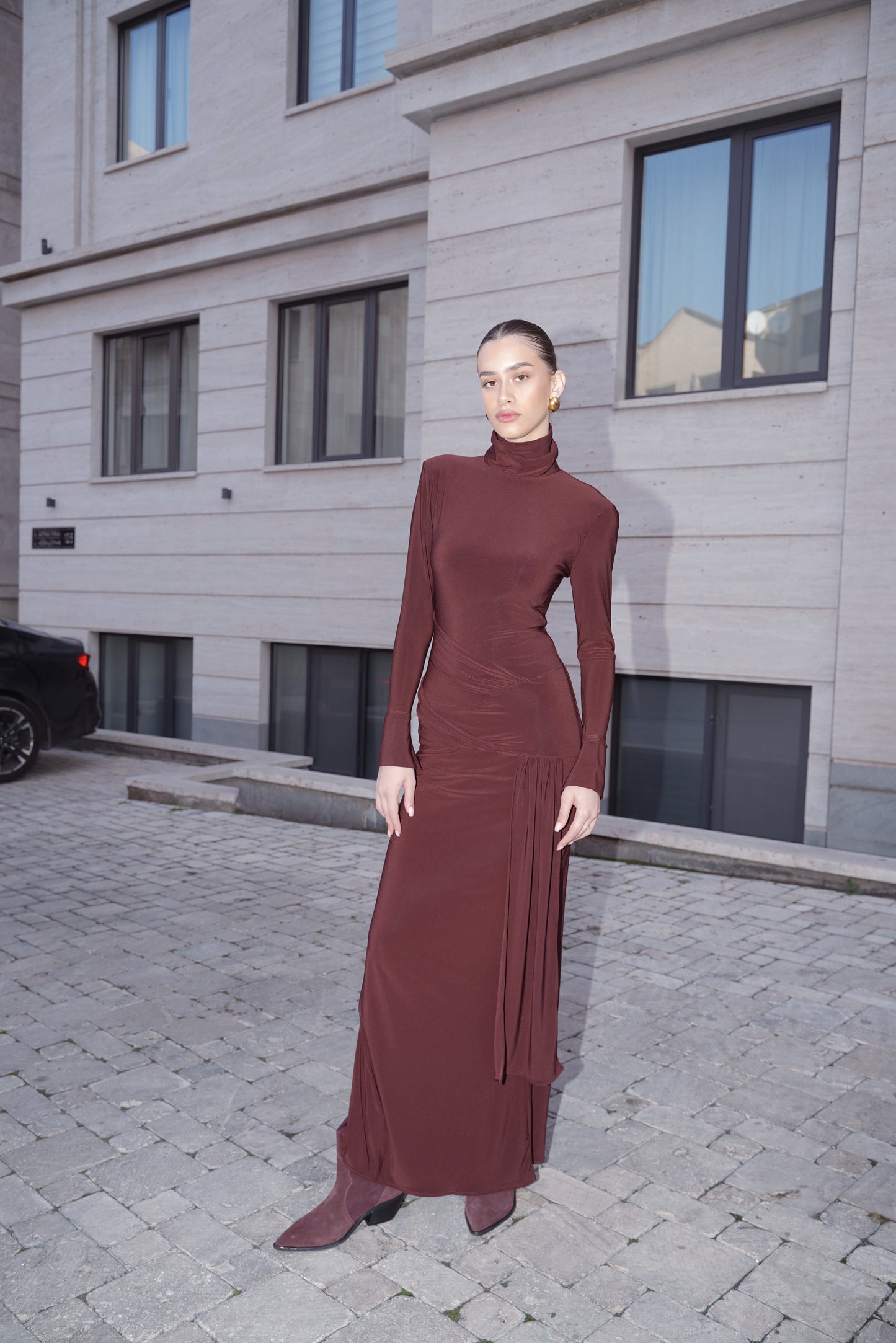 Long-Sleeve Sculpted Maxi Dress — Chocolate