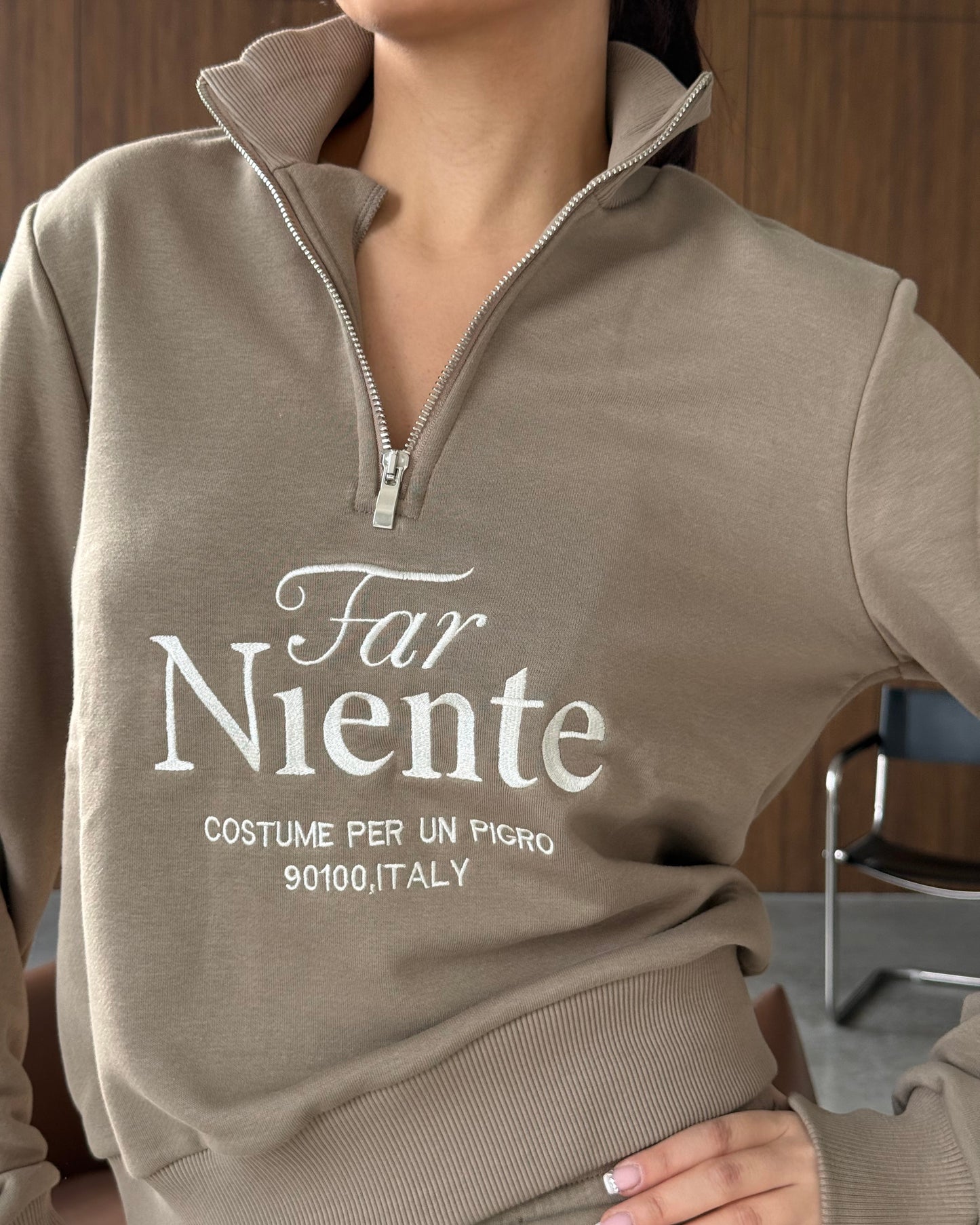 Far Niente Half-Zip Sweatshirt – Mocha Beige