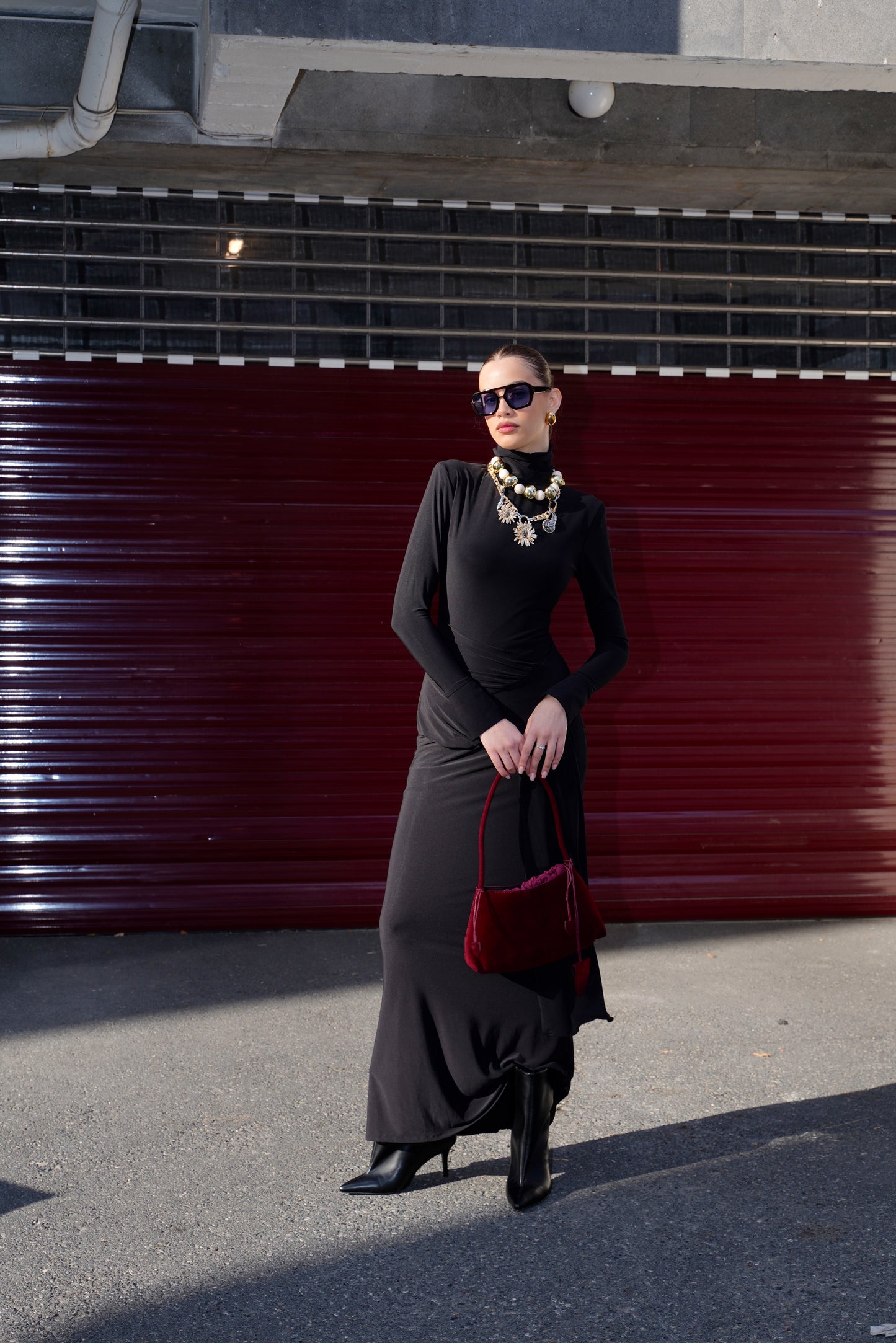 Long-Sleeve Sculpted Maxi Dress — black