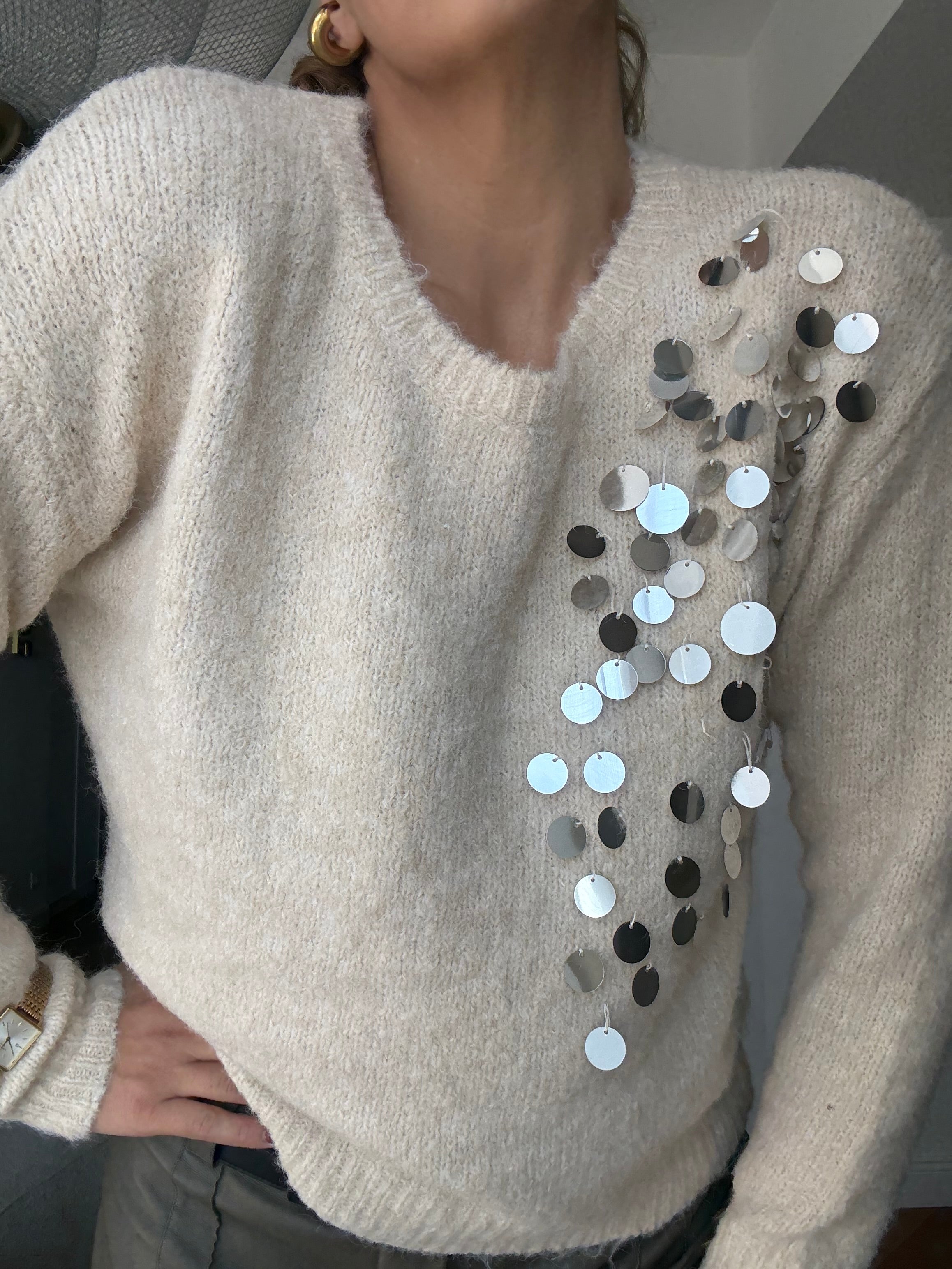 Cream Off-Shoulder Embellished Sweater – Soft Knit with Sequin Detail