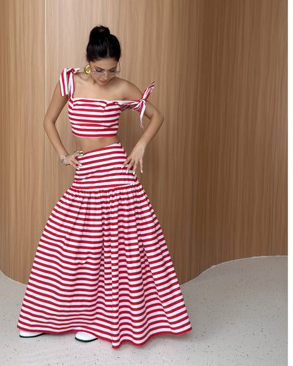 Striped High-Waisted Maxi Skirt)