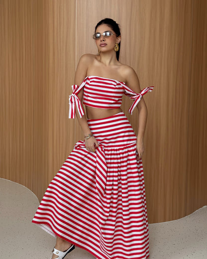 Striped High-Waisted Maxi Skirt)