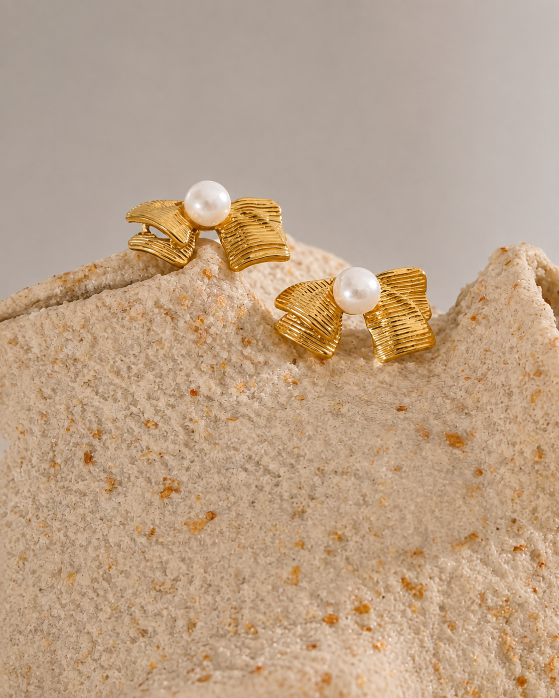 Sculpted Bow Pearl Earrings