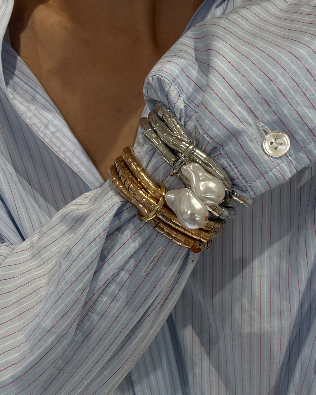Sculptural Pearl Loop Bracelet