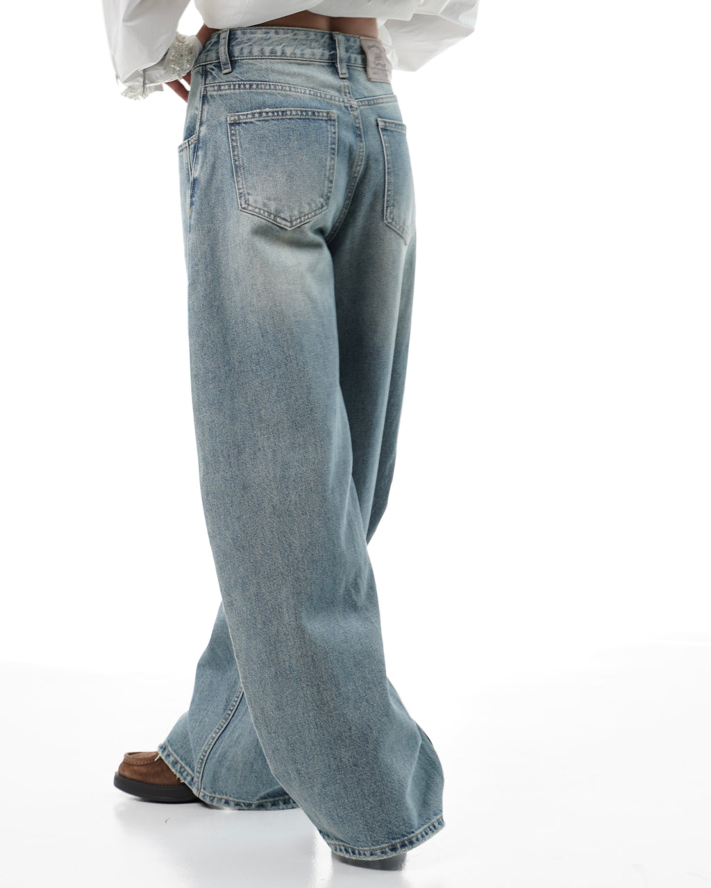 Light Blue Washed Wide-Leg Jeans