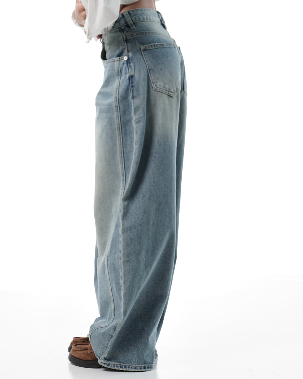 Light Blue Washed Wide-Leg Jeans
