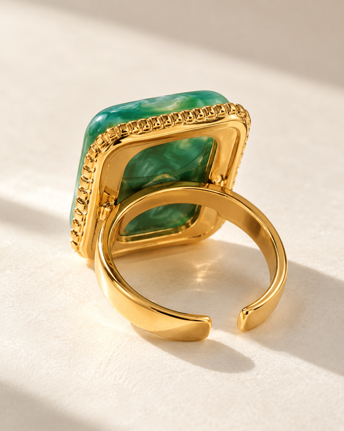 Green Marble-Effect Gold-Tone Statement Ring