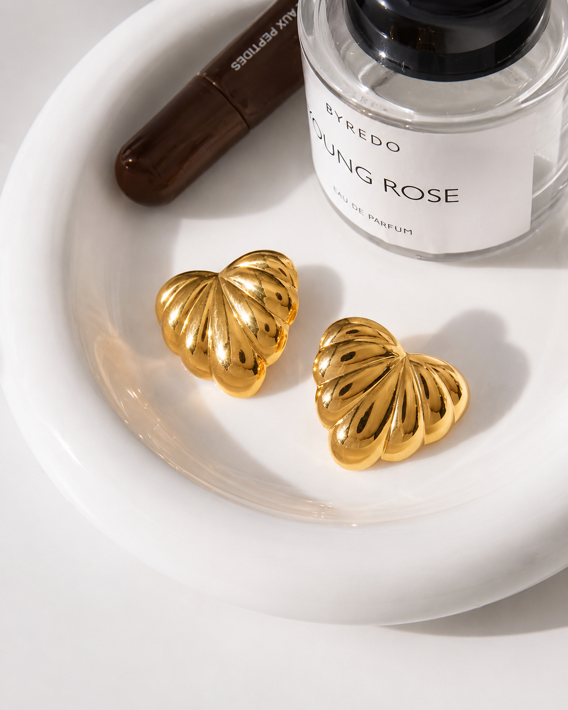 Aurélia Shell Statement Earrings