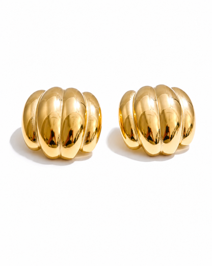 Luna Ribbed Dome Stud Earrings