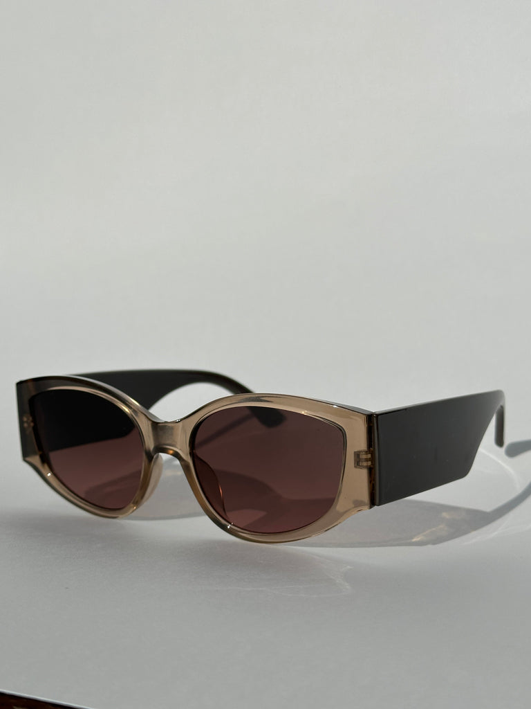 Oval shape sunglasses - White Store Armenia